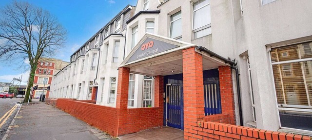 Cardiff Riverside Hotel by Belvilla - Standard Triple Room in Cardiff