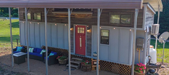 Charming 2-bedroom tiny house with AC in peaceful Nebo in Nebo