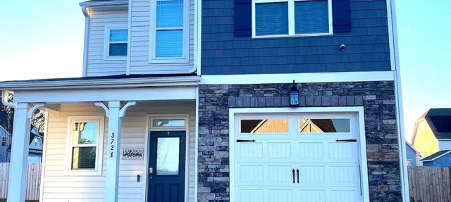 Charming 3-bedroom villa with WiFi and AC in marvelous Raleigh in Raleigh
