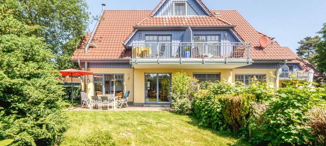 Comfortable and quiet 3-room apartment on the first floor, with a garden, fireplace, and in-floor heating in Mecklenburg-Vorpommern