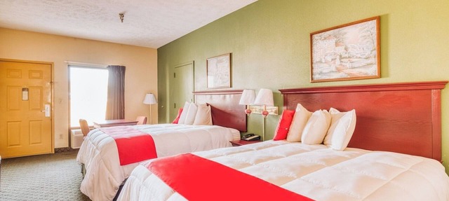 Comfortable Grenada Room w/Nearby Dining, Pet-Friendly + Free Parking in Grenada