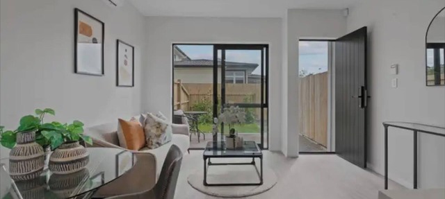 Cosy Modern House in Orewa near the beach, cafes and restaurants in Auckland