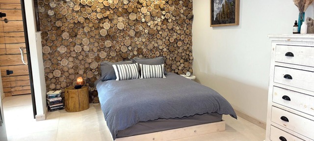 Cozy Rustic Suite (pet-friendly)on a 5 acre farm in the beautiful Comox Valley. in Courtenay