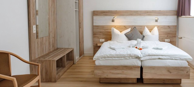 Double room with bathroom & corridor/Iberg view - Sonnenschein Hotel & Apartments in Heilbad Heiligenstadt