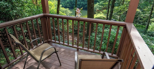 Emerald Lake Cabin- Lakefront - Hikes - MTB Trails - Couples in Cedar Mountain