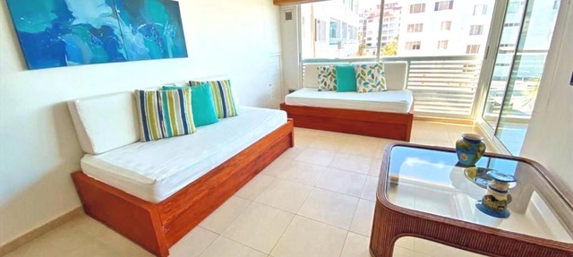 Espectacular Apartamento con Terraza a Metros de la Playa in San Andrés