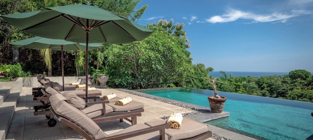 Exclusive villa Bayu: infinity pool, wellness pavilion, ocean view &full service in Lovina - Temukus
