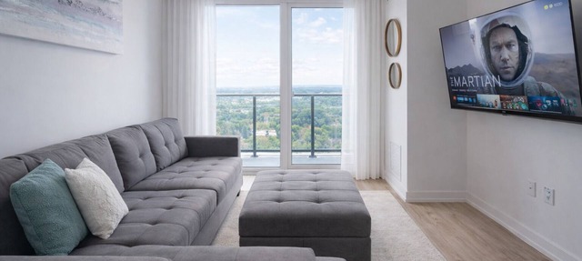 Executive King Condo With Home Cinema | Bowling,Pool,Gym,Sauna,Hot Tub,Lounge in Kitchener