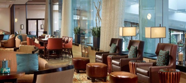 Experience Maximum Comfort! With Pool, Airport Shuttle, Pets Allowed! in Nashville