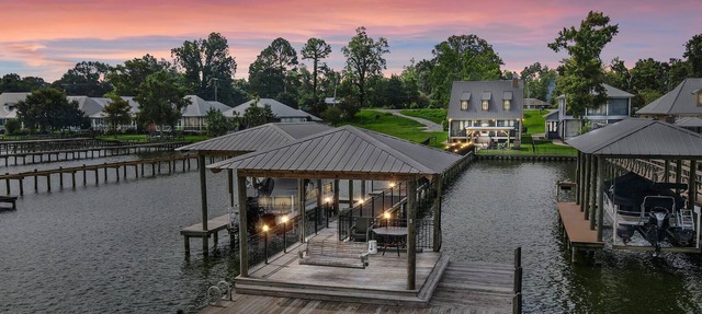 False River Waterfront - Pets - Fire Pit - Porch in Ventress