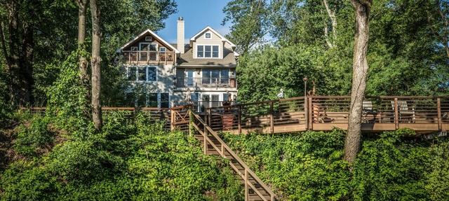 Featured on HGTV.com! New Bucks County All Season River Home. No hidden fees. in Upper Black Eddy