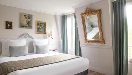 Hôtel De La Porte Dorée in Paris