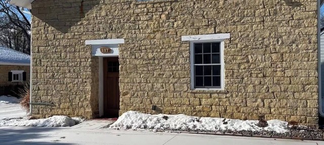 Hidden Gem! Uniquely, fully-furnished, newly remodeled, 1860’s carriage house in Dubuque