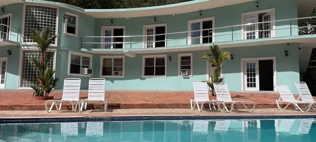 Hideaway Upper studio in Castries