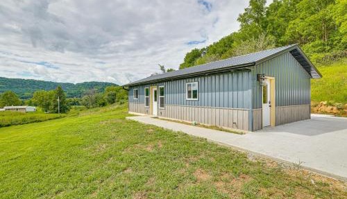 Hike, Fish & Relax: Kickapoo River Cabin! in Viola