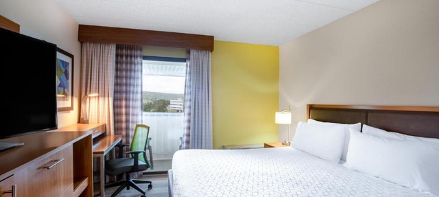 Holiday Inn Express Hotel & Suites Philadelphia - King of Prussia by IHG in King of Prussia