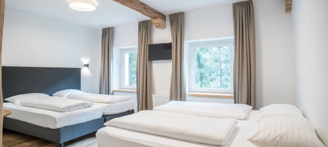 Hotel Hirschentenne in Stams