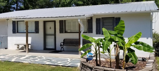 House with fenced yard, pets welcome, one level, Supply, NC in Supply