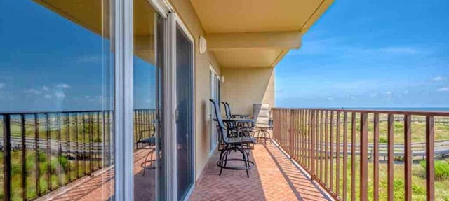 Ketch a Wave at Ketch Courtyard - Oceanfront, Perfect for Families in Fernandina Beach
