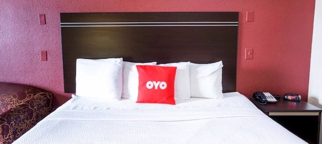 King Room Sanctuary | Quiet, Comfortable Stay Near LSU and Great Dining Options in West Baton Rouge Parish