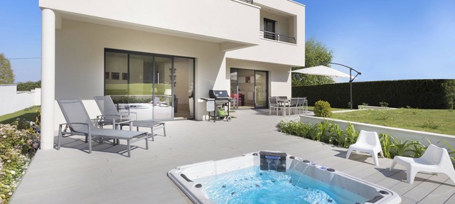 Large architect-designed house near Paris. Ideal for family relaxation in Orgeval