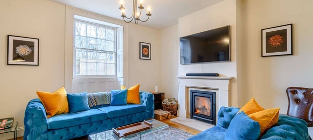 Large friendly holiday cottage near to Kingham, Daylesford and Stow on the Wold - Milton House in Chipping Norton