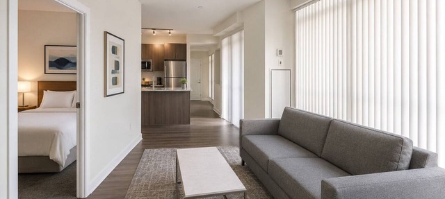 Lively Studio Stay Near Dining, Events & Entertainment in Toronto