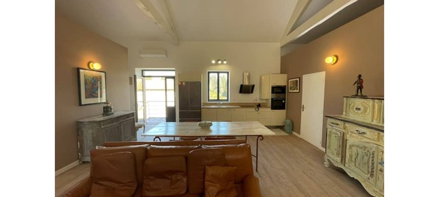 Loft Clim between Alpilles, Avignon and Arles in Rognonas