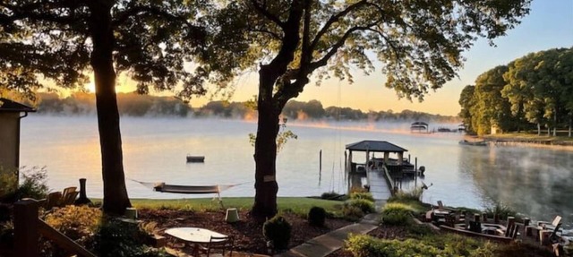 Luxurious Lake Norman Lakehouse w/Boat Dock & Ramp in Sherrills Ford