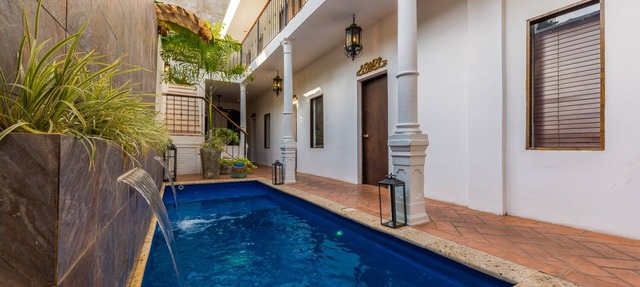 Luxury 10-BR Estate w/Staff, Private Pool, Prime Historic Core + Free Bonus in Cartagena de Indias