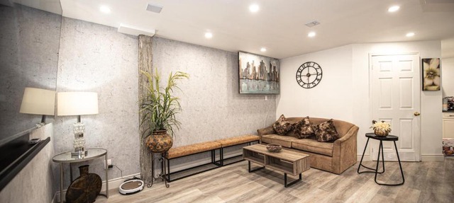 Luxury 2BR Guest Suite in Vaughan