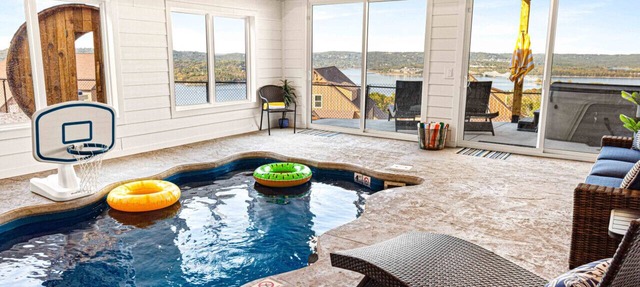💙 LUXURY 9 BED LAKE HOUSE/PRIVATE INDOOR POOL/HUGE GAME RM/THEATRE RM & SAUNA! in Kimberling City