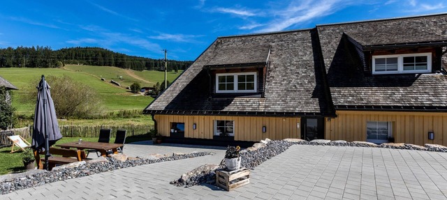 Mühlen Chalet Apartment with Private Terrace in Titisee-Neustadt