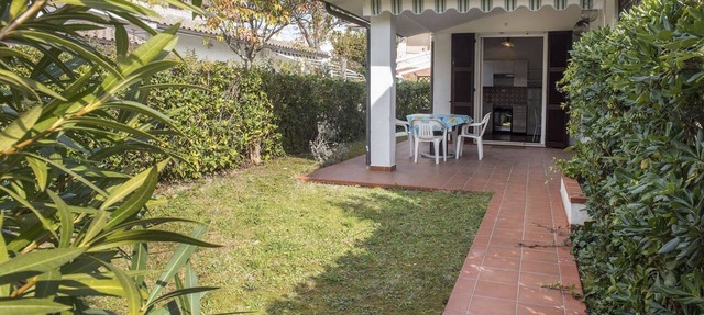 M104 - Marcelli, villa with garden 200 meters from the sea in Marcelli