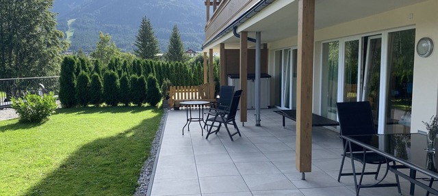 Modern luxury 2 bedroom ground floor apartment with outside terrace and garden in Seefeld