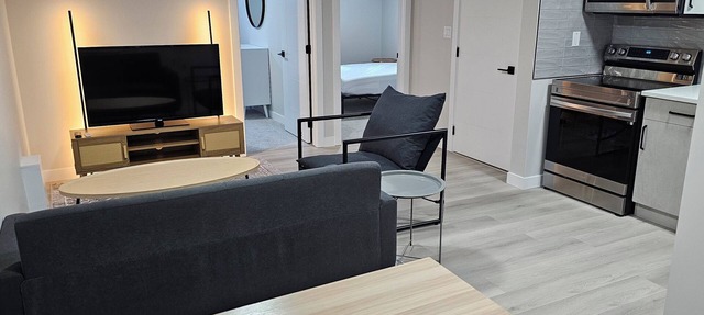 New Peaceful 2 Bedroom West Edmonton Mall ~ Downtown ~ Rogers ~ U of A in Edmonton