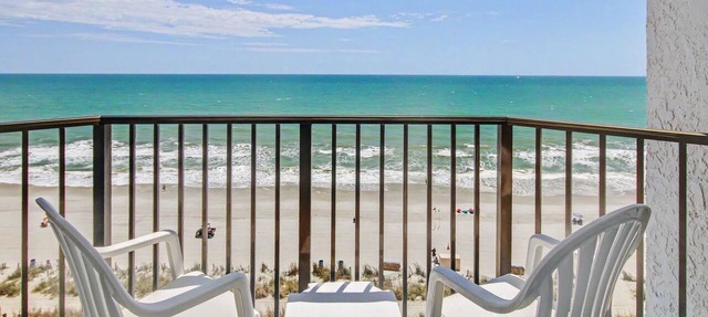 Oceanfront Two Queen Room + Beach + Dog Friendly in Myrtle Beach