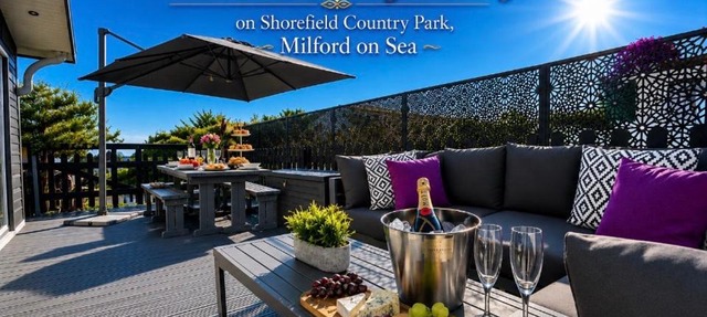 Pebble Boutique Lodge- Milford on Sea note NO HOT TUB AT LODGE in Downton