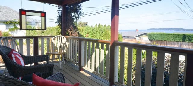 Pet Friendly Cute Character Home - Steps To Ocean in Union Bay