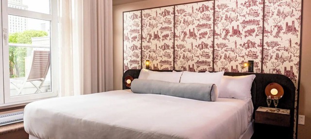 Pet-Friendly Suite Near Old Montreal Attractions - near Notre-Dame Basilica! in Montréal