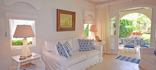 Poolside apartment (2 bed) in exclusive Sugar Hill Resort in Holetown