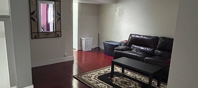 Private & cozy 2 bedrooms suite in Maple Ridge in Maple Ridge