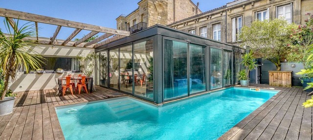 Private Pool, A/C & 1 Parking Space Bordeaux in Bordeaux