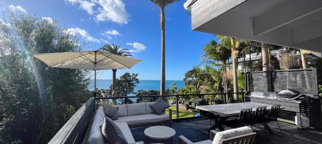 Private Water Front House in Whangaparaoa
