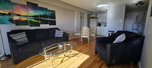 Quiet, Spotless Condo with King Bed for your Getaway! in Colorado Springs