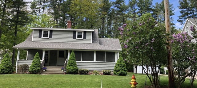 Relax and get away! Beautiful beach house, close to OGT Village and Beach in Ogunquit
