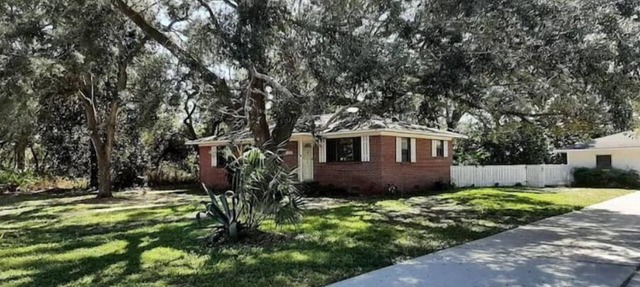 Relaxing 3 BR home close to Water, NAS, Perdido in Pensacola