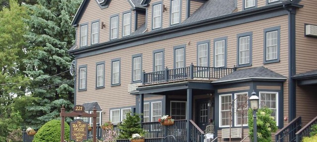 Sea Rose Suites in Ogunquit