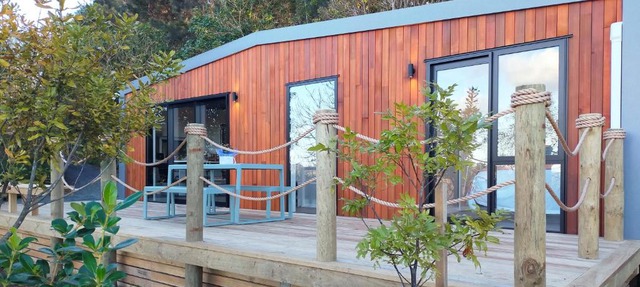 Secluded, private rural retreat mins from Warkworth -"Avondale" Minihouse in Warkworth