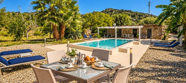 Sicily Stone Cottage with swimming pool in Graniti